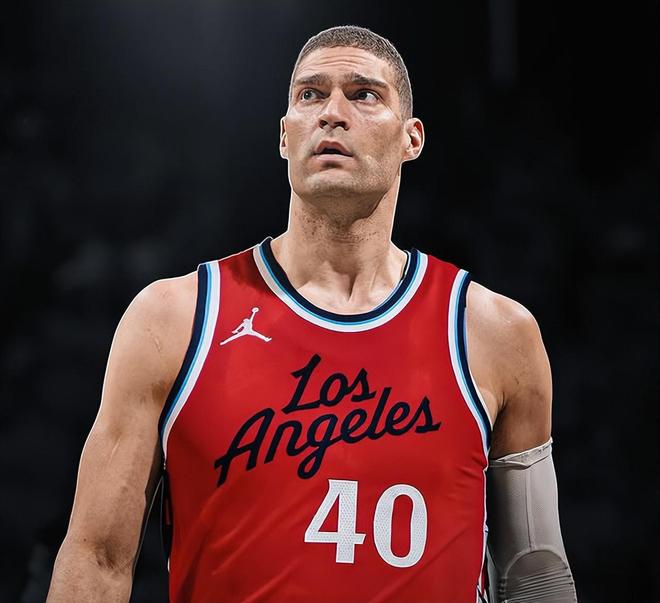 2年1800萬美金！聯盟第1！NBA轉型最成功的老將，哈登沖冠需要你