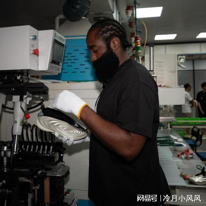 快船消息：哈登達(dá)成壯舉，悍將獲贊最被低估球員，大洛領(lǐng)跑護(hù)框榜